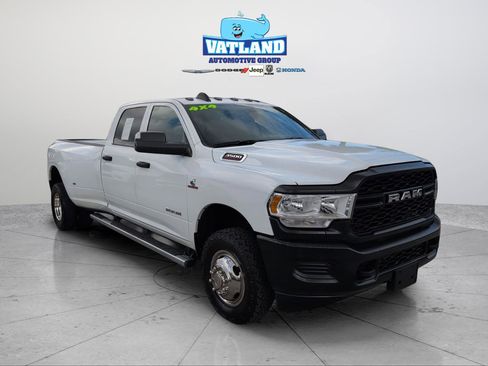 Used 2022 RAM 3500 Tradesman image 7