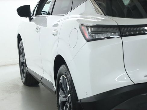 Certified 2025 Nissan Murano SL AWD/4WD image 38