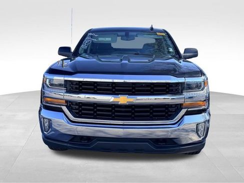 Used 2018 Chevrolet Silverado 1500 LT w/ All Star Edition image 2