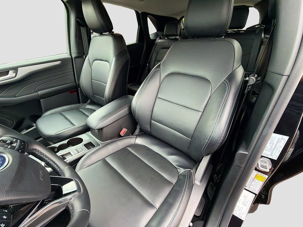 Used 2025 Ford Escape Platinum AWD/4WD image 23