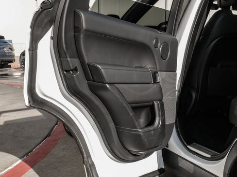 Used 2021 Land Rover Range Rover Sport HSE Dynamic image 42