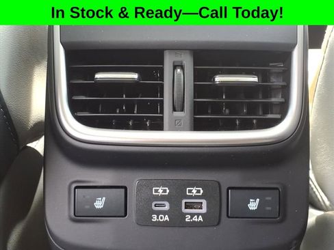 Used 2025 Subaru Legacy Limited AWD/4WD image 33