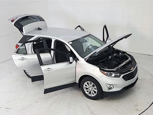 Used 2021 Chevrolet Equinox LT image 48