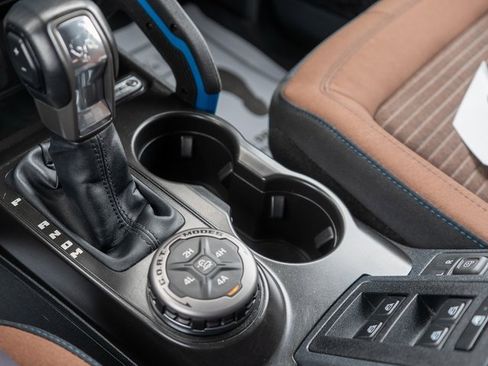 Used 2023 Ford Bronco Outer Banks image 29