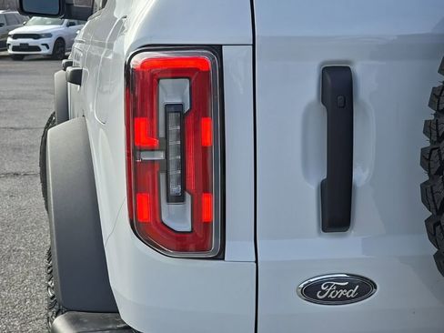 New 2025 Ford Bronco Badlands image 13