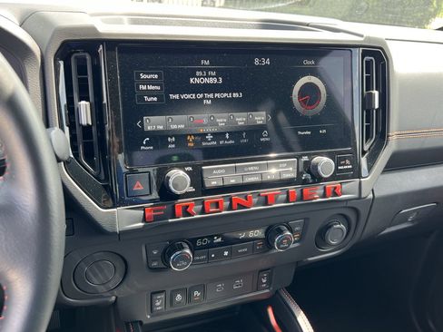 Used 2025 Nissan Frontier Pro-X w/ Pro Convenience Package RWD image 8