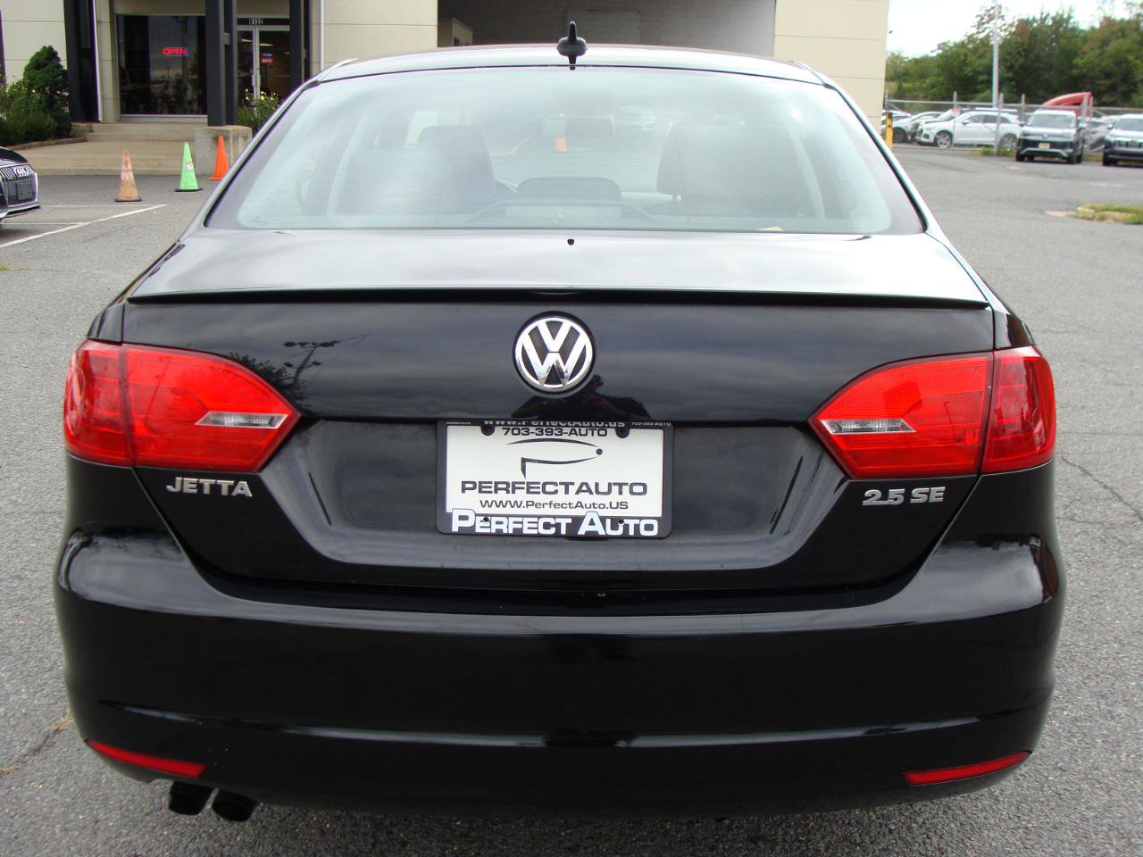 Used 2013 Volkswagen Jetta SE FWD image 5