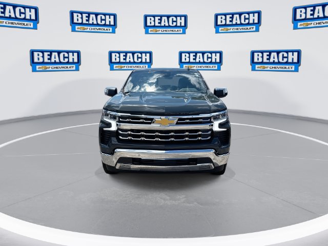 Used 2026 Chevrolet Silverado 1500 LTZ AWD/4WD image 3