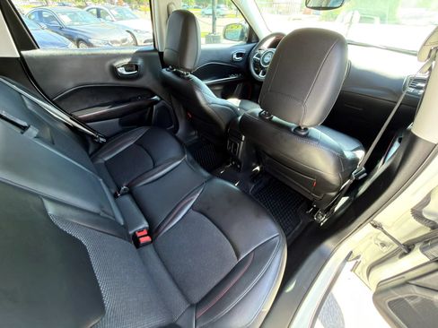 Used 2021 Jeep Compass Trailhawk AWD/4WD image 13