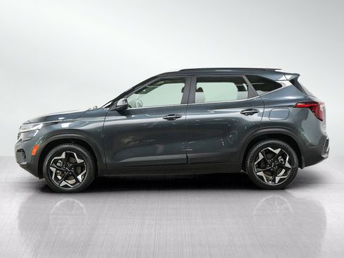 Used 2024 Kia Seltos EX AWD/4WD image 2