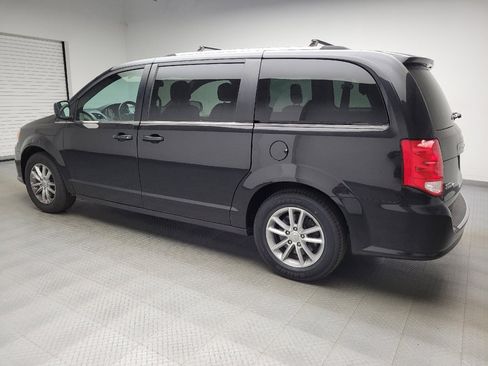 Used 2019 Dodge Grand Caravan SXT FWD image 3