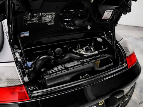 Used 2005 Porsche 911 Turbo S image 81