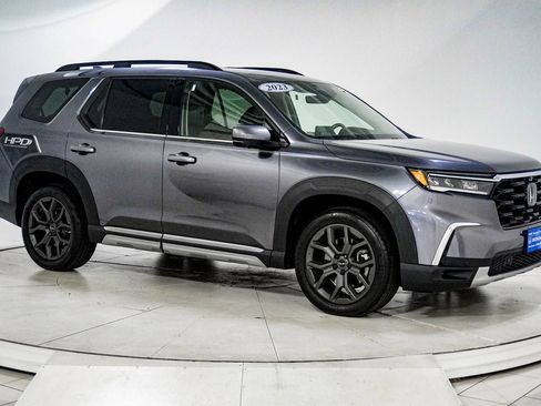 Used 2023 Honda Pilot Elite image 14