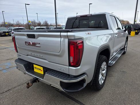 Used 2019 GMC Sierra 1500 SLT w/ SLT Premium Plus Package AWD/4WD image 10