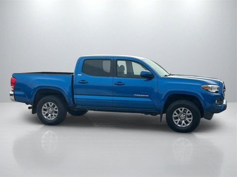 Used 2017 Toyota Tacoma SR5 image 4