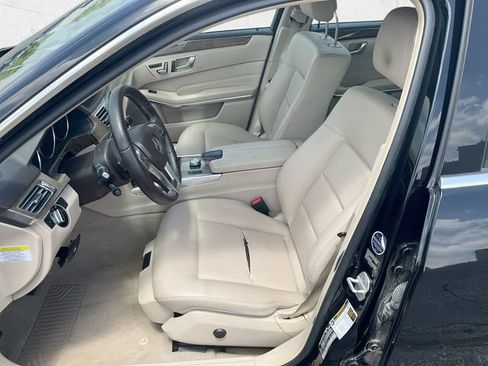 Used 2014 Mercedes-Benz E 350 4MATIC Sedan image 11