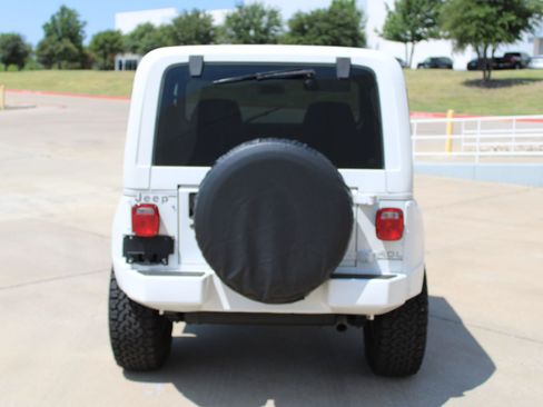 Used 1991 Jeep Wrangler Renegade AWD/4WD image 11