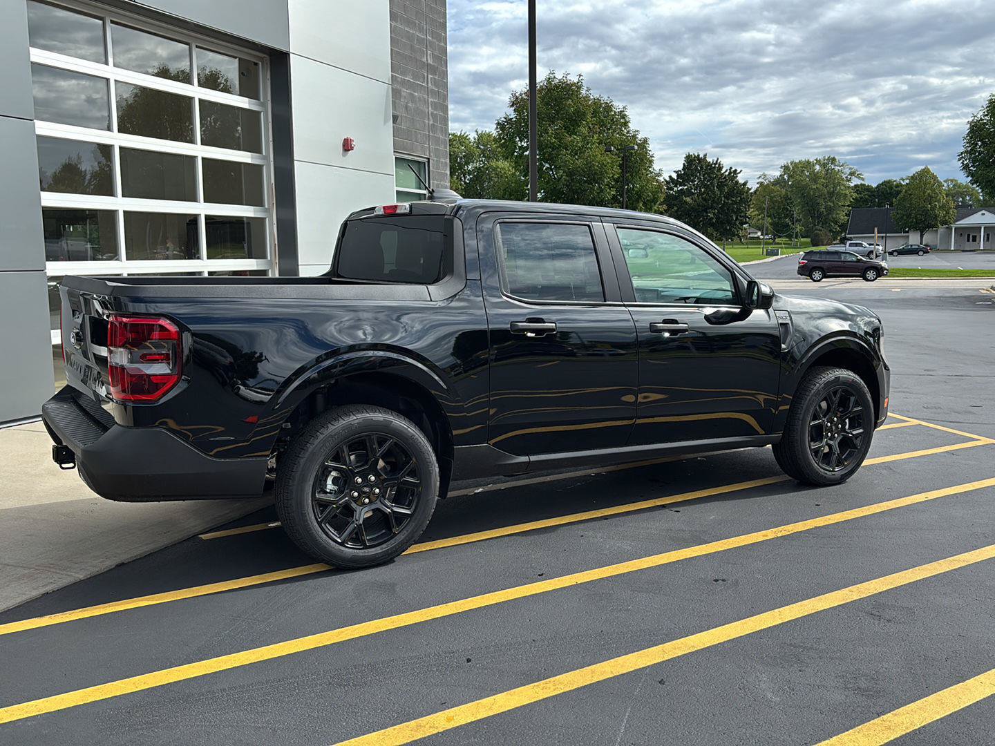 New 2026 Ford Maverick XLT w/ Black Appearance Package AWD/4WD image 6
