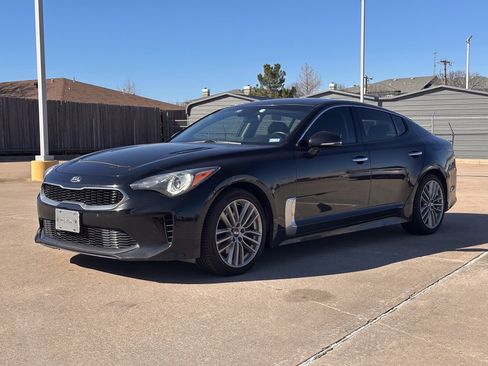 Used 2018 Kia Stinger image 8