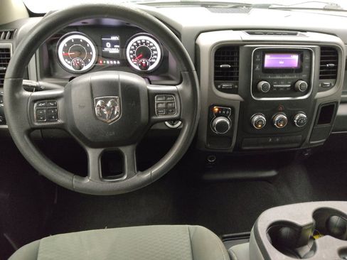 Used 2020 RAM 1500 Tradesman w/ Chrome Plus Package RWD image 22