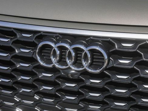 Used 2023 Audi Q5 2.0T Premium Plus AWD/4WD image 5