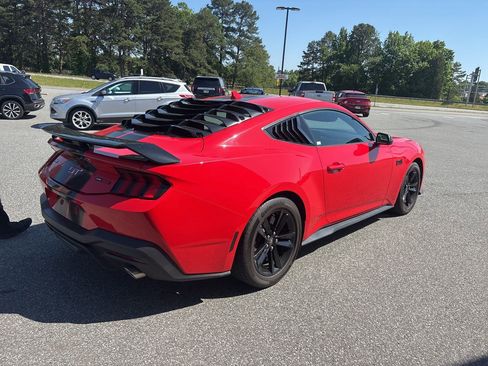 Used 2024 Ford Mustang GT RWD image 8