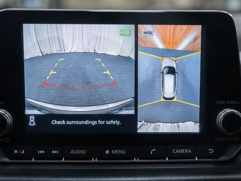 Used 2021 Nissan Rogue SV w/ Premium Package image 46