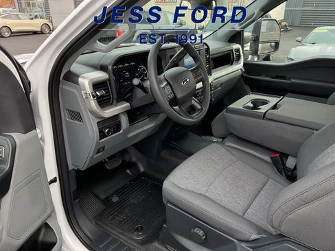 Used 2024 Ford F350 XL w/ 360-Degree Camera Package image 26