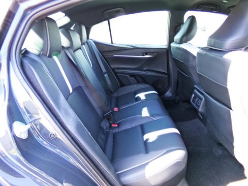 Used 2025 Toyota Camry SE FWD image 14