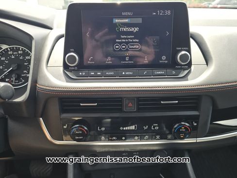 Used 2025 Nissan Rogue SV w/ Rock Creek Premium Package AWD/4WD image 8