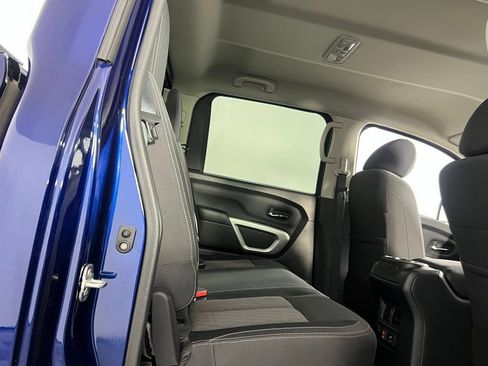 Used 2024 Nissan Titan SV w/ SV Convenience Package AWD/4WD image 27