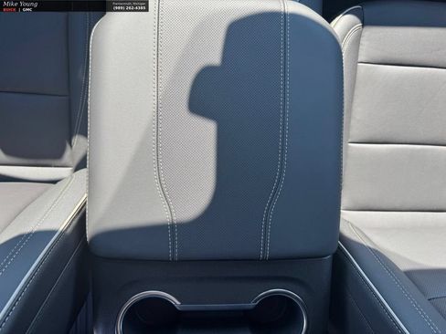 New 2026 GMC Yukon XL Elevation w/ Elevation Premium Package AWD/4WD image 21