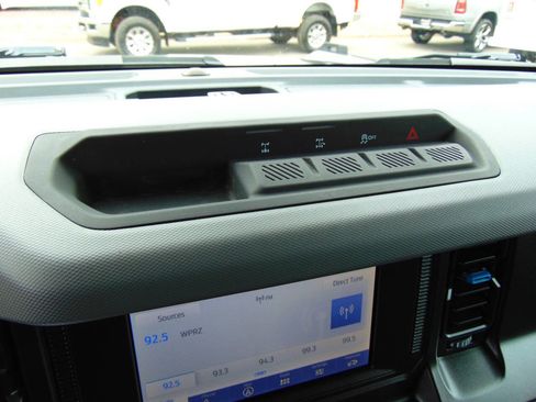 Used 2022 Ford Bronco Black Diamond AWD/4WD image 42