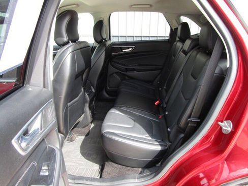 Used 2016 Ford Edge Titanium w/ Technology Package image 11