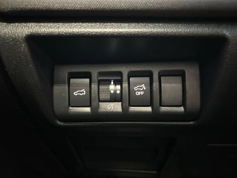 Used 2023 Subaru Outback Premium AWD/4WD image 13