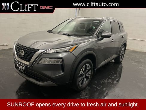 Used 2021 Nissan Rogue SV FWD image 1