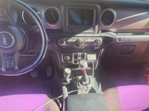 Used 2020 Jeep Gladiator Sport w/ Quick Order Package 23S image 4