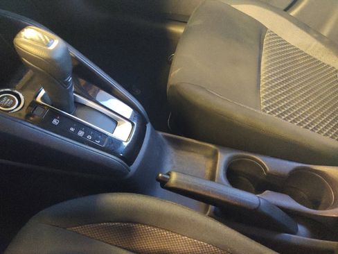 Used 2020 Nissan Versa S FWD image 26