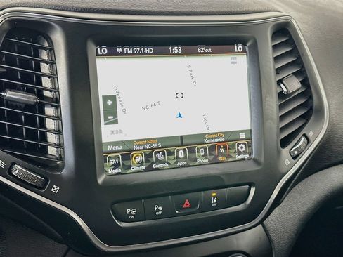 Used 2023 Jeep Cherokee Altitude Lux AWD/4WD image 19