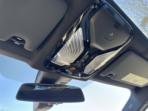 New 2026 BMW 330i xDrive Sedan w/ Premium Package image 22