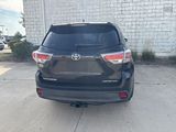 Used 2015 Toyota Highlander Limited Platinum image 3