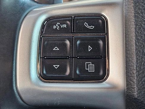 Used 2013 Dodge Challenger R/T Plus image 17