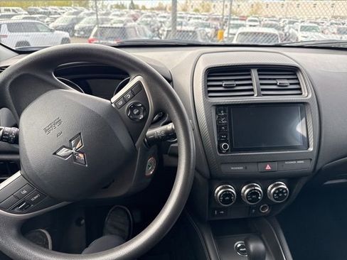 Used 2024 Mitsubishi Outlander Sport ES AWD/4WD image 9
