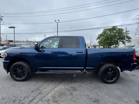 Used 2024 RAM 2500 Big Horn w/ Night Edition AWD/4WD image 4
