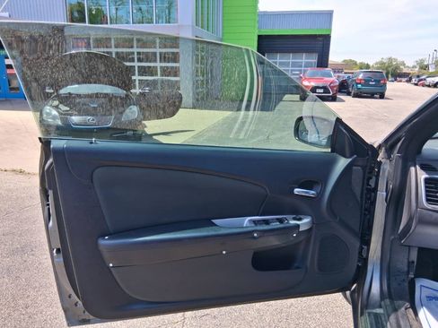 Used 2012 Chrysler 200 Touring FWD image 13