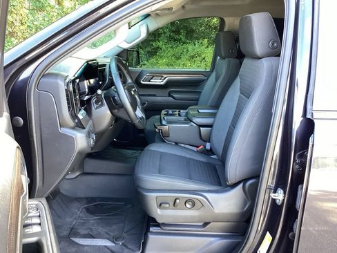 Used 2023 Chevrolet Silverado 1500 LT RWD image 32
