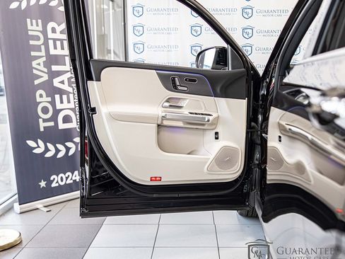 Used 2023 Mercedes-Benz EQB 250+ w/ Exclusive Package image 31