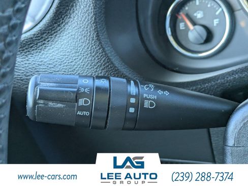Used 2015 Jeep Wrangler Unlimited Sahara AWD/4WD image 21