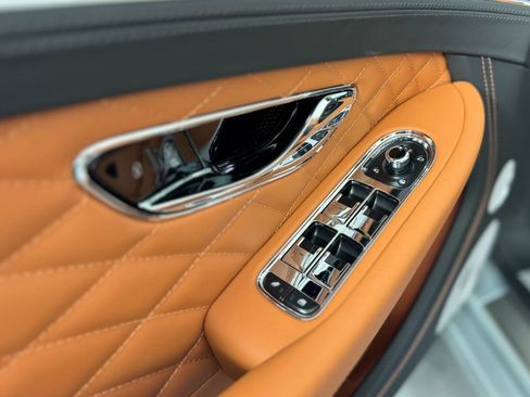 Used 2024 Bentley Continental GT Azure image 13