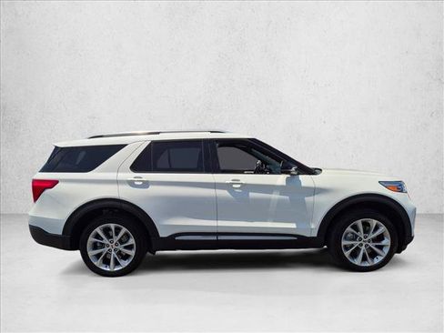 Used 2021 Ford Explorer Platinum AWD/4WD image 6